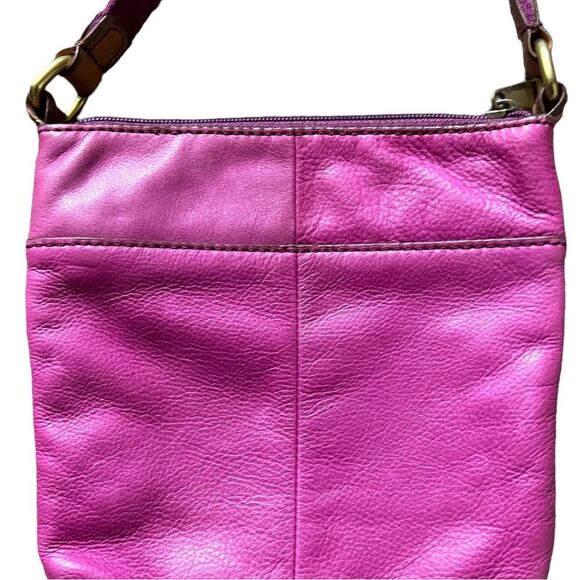 Fossil Explorer Mini Crossbody Cowhide Leather Style #: SL3253 Pink Magenta - Picture 10 of 16